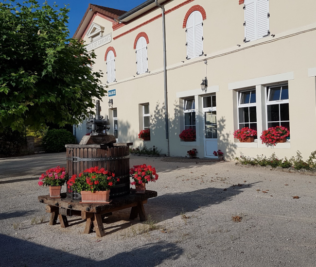Cour de la mairie